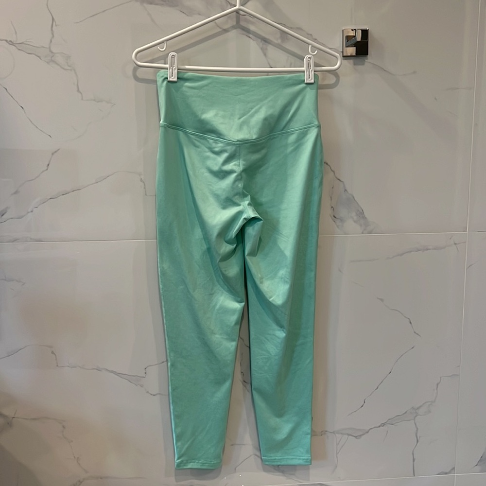 Jenni Leggings - Size Medium - Picture 4 of 4